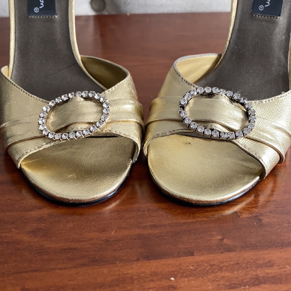 Gorgeous Gold Heels! - Picture 10 of 15